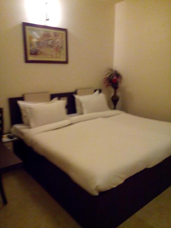 Hotel Divine Destination Varanasi Esterno foto