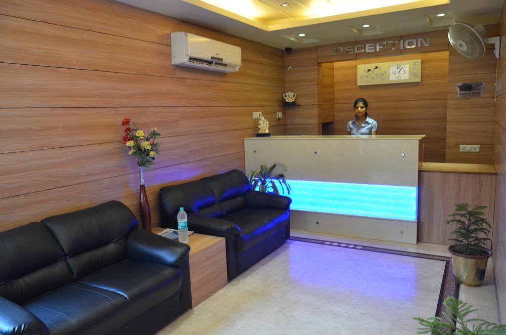 Hotel Divine Destination Varanasi Esterno foto