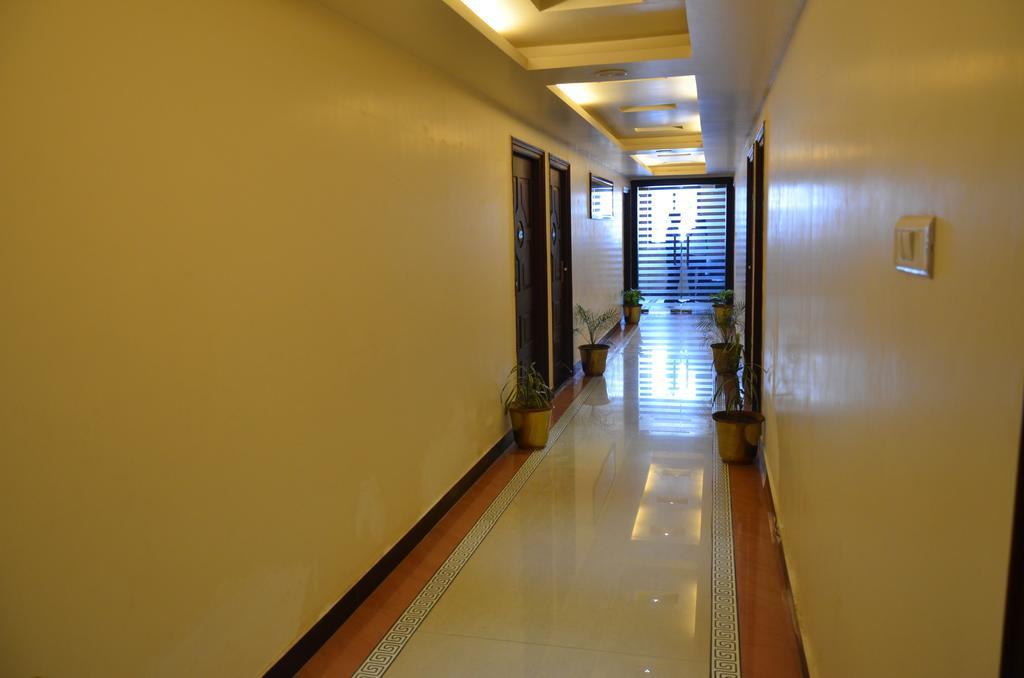 Hotel Divine Destination Varanasi Esterno foto