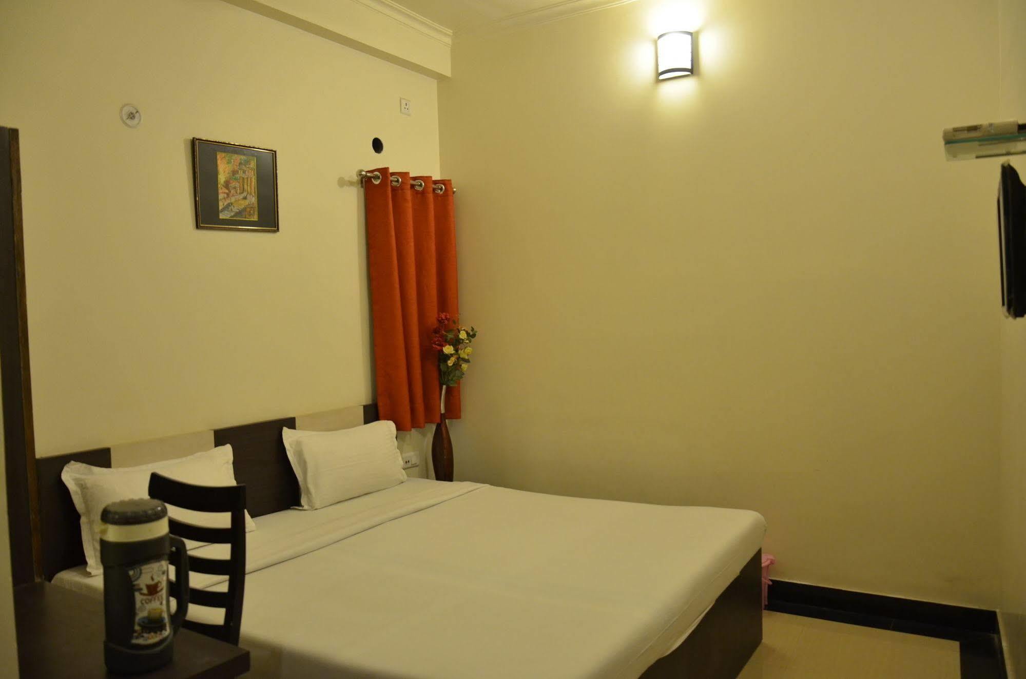 Hotel Divine Destination Varanasi Esterno foto